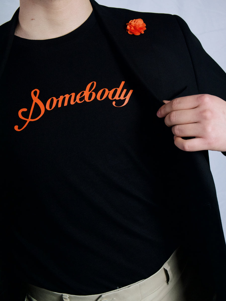 Somebody T-Shirt in Black